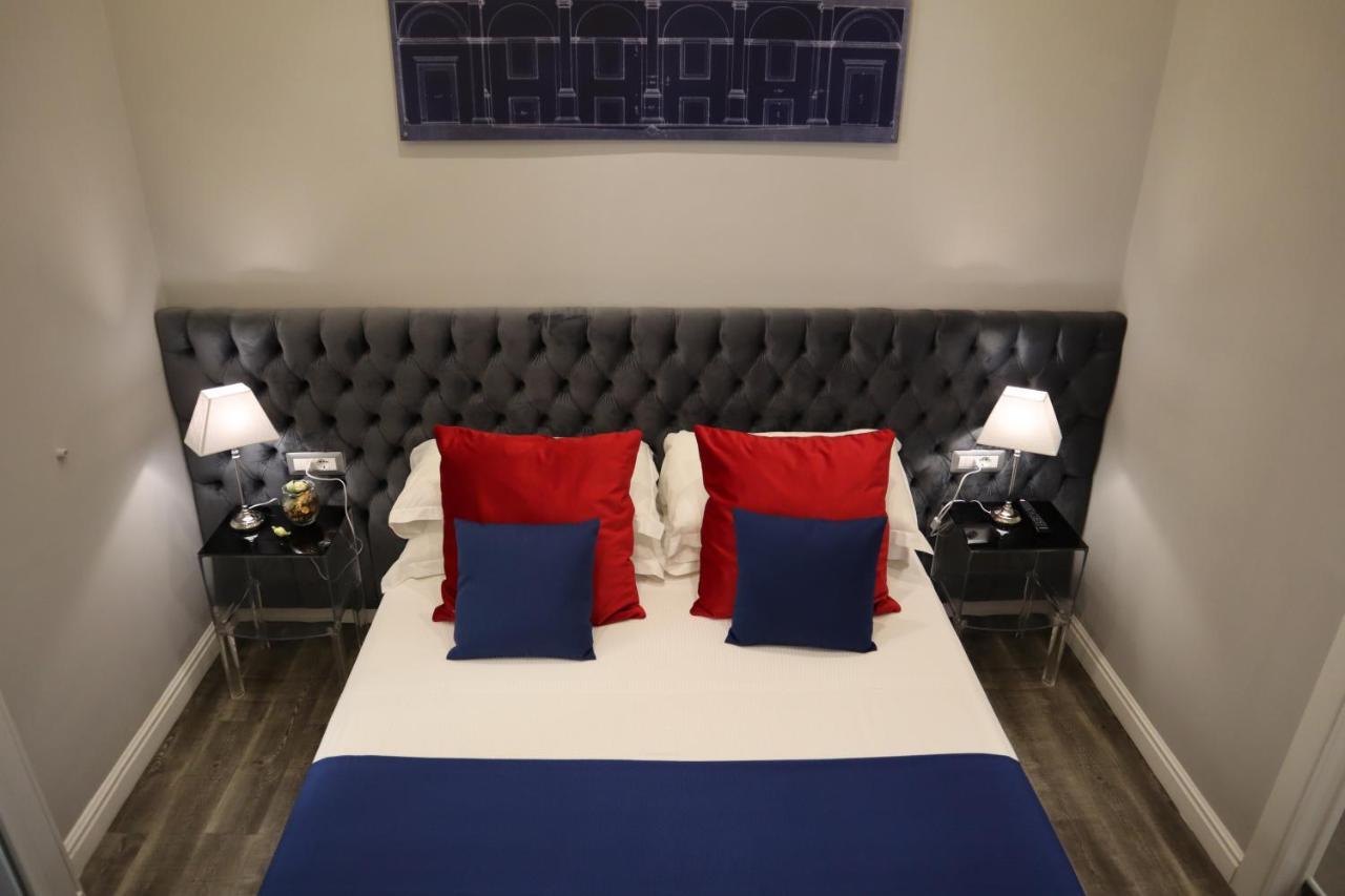 Millina Suites In Navona Rom Exterior foto