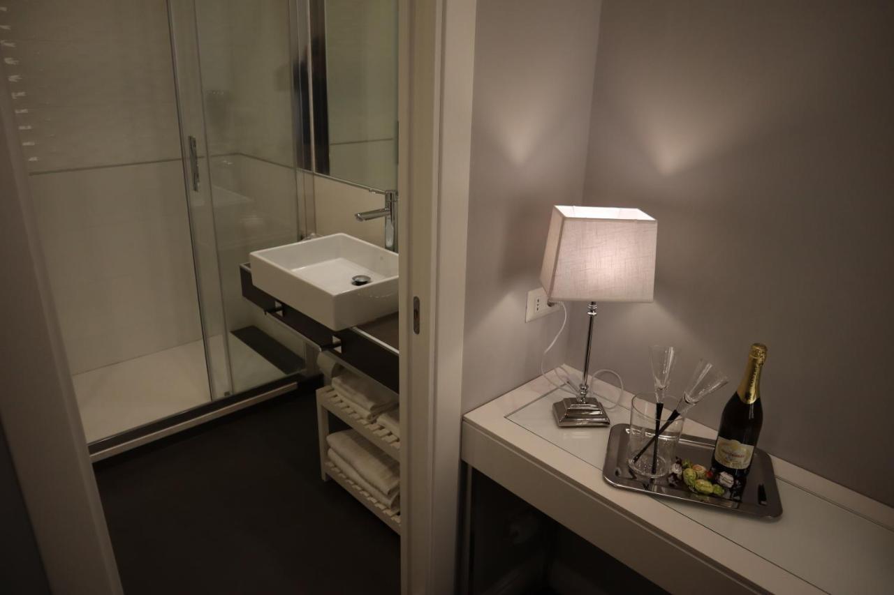 Millina Suites In Navona Rom Exterior foto